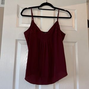 Lace detailed tank top